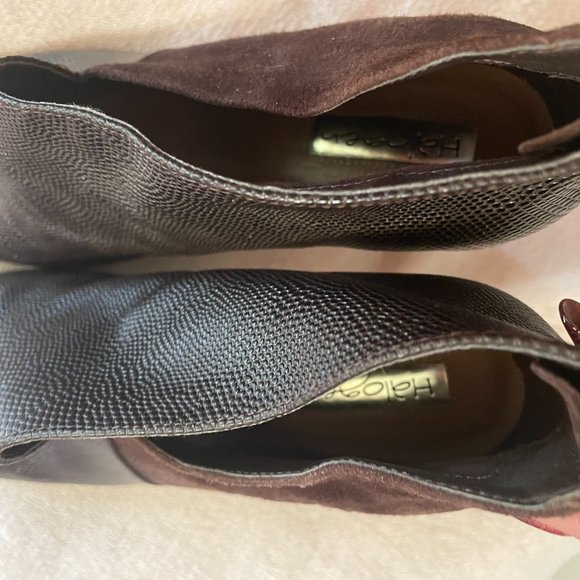Halogen Ankle Style Brown Suede Booties Size 8M Women's Zip IN Back Thin Heel - Picture 6 of 12
